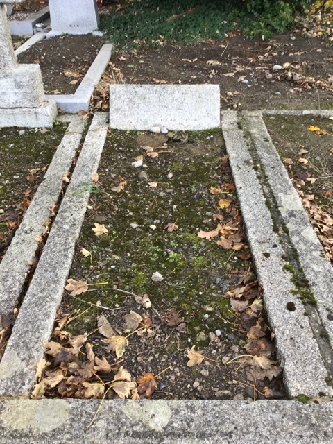 headstone